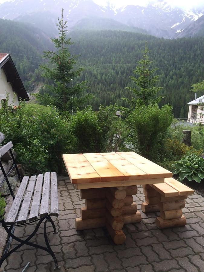 Chesa Sper L'Ovel Brail Apartment Zernez Luaran gambar